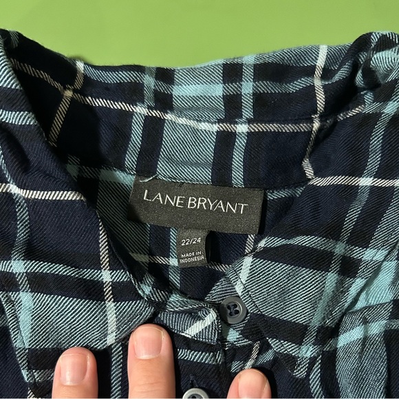 Blue flannel print top with collar - Picture 2 of 2